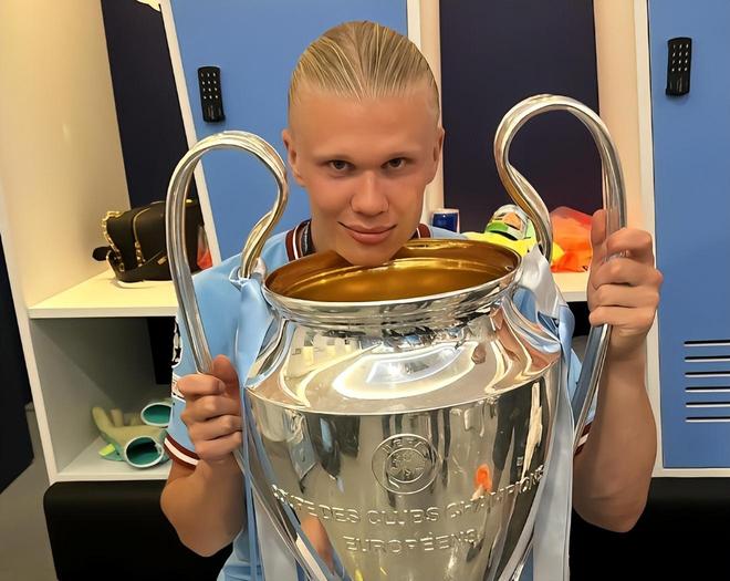 尼斯训练开放日,赛前队长鼓劲引欢呼,葡超在即,轮换策略成焦点(实况足球黄传范巴斯滕) 尼斯训练开放日,赛前队长鼓劲引欢呼,葡超在即,轮换策略成焦点(实况足球黄传范巴斯滕)